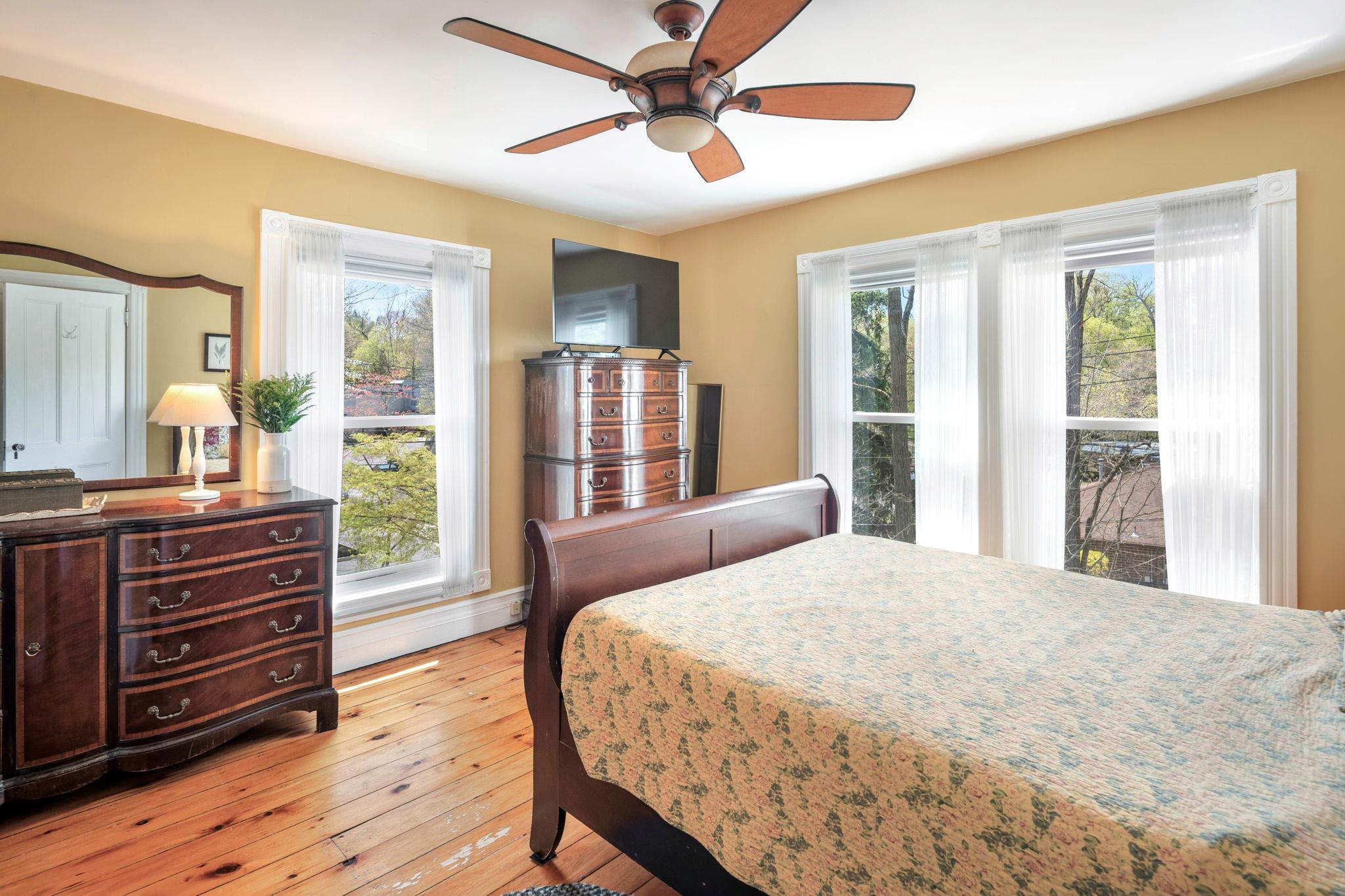 23 Brookville Avenue, Ossining, New York image 16
