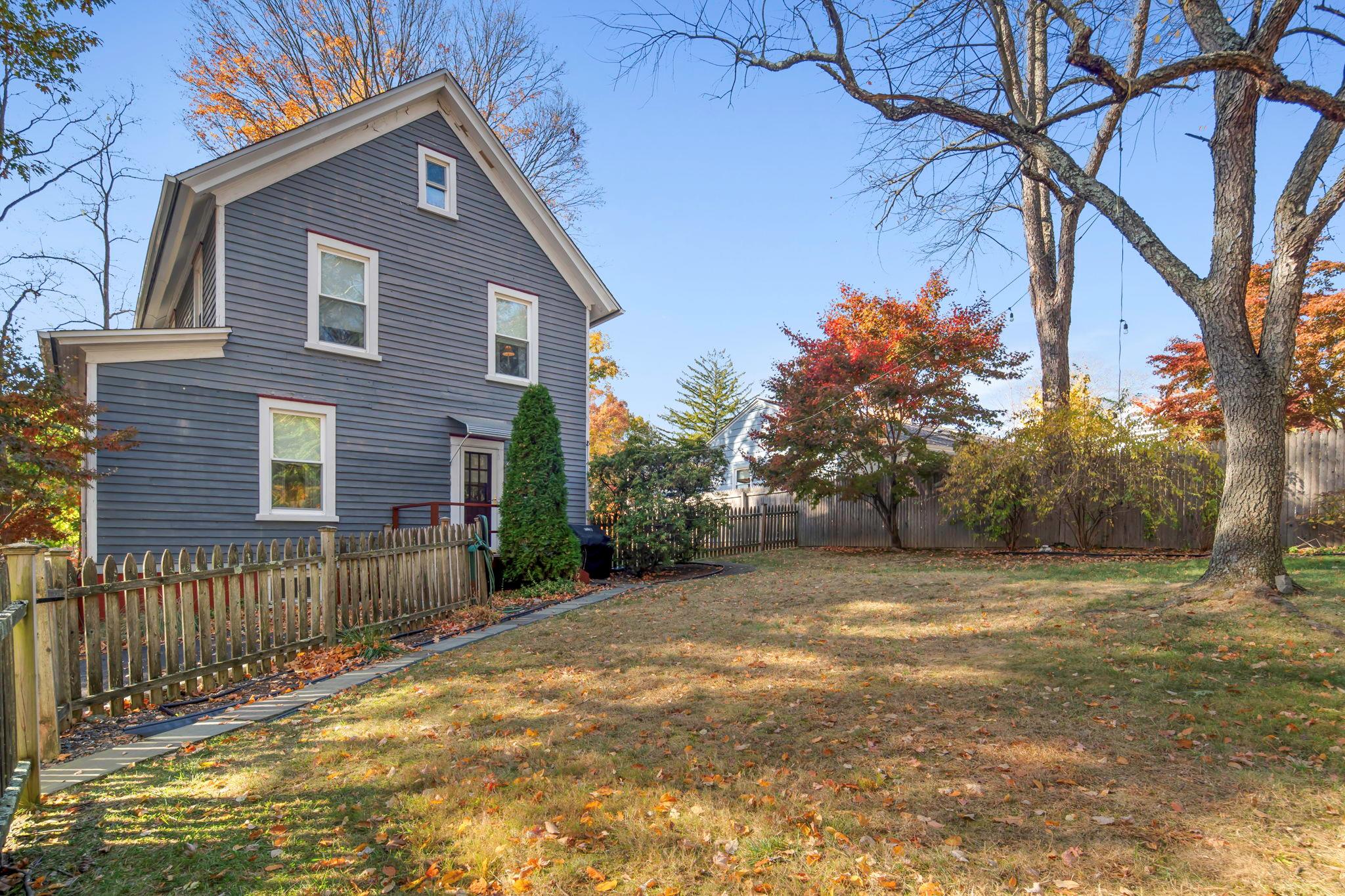 23 Brookville Avenue, Ossining, New York image 24