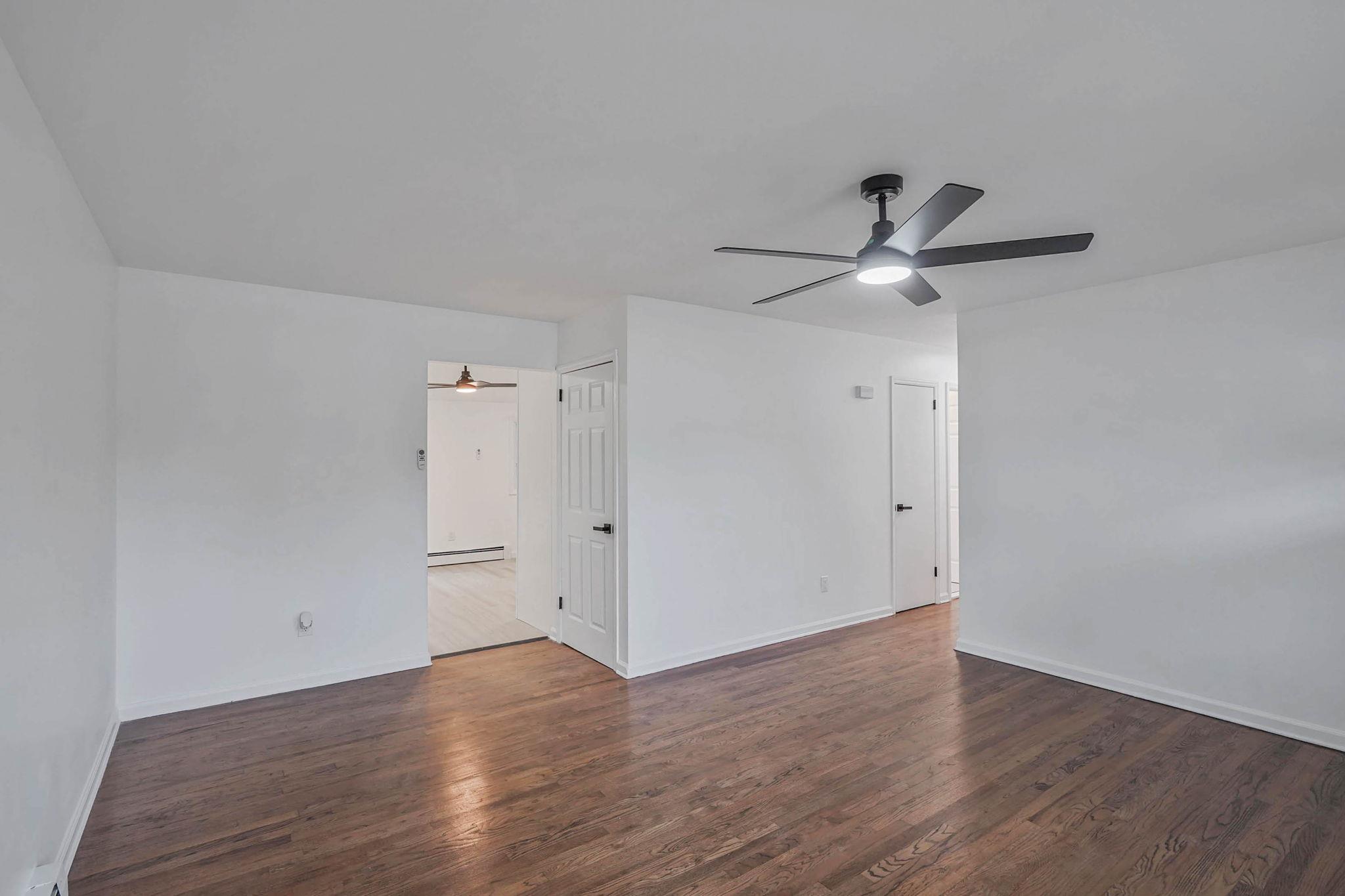32 Patchogue Holbrook Road, Ronkonkoma, New York image 7