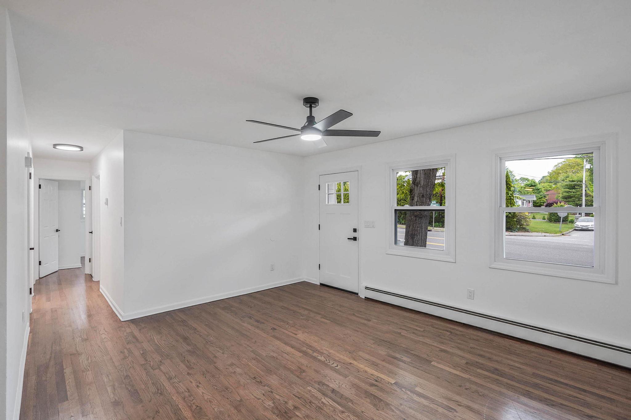 32 Patchogue Holbrook Road, Ronkonkoma, New York image 6