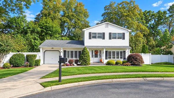 61 BIRCH ST, LAKE GROVE, NY 11755 - Image d6cb5d1ed0f0981b1ad2ca6fc8d5123c/371103509