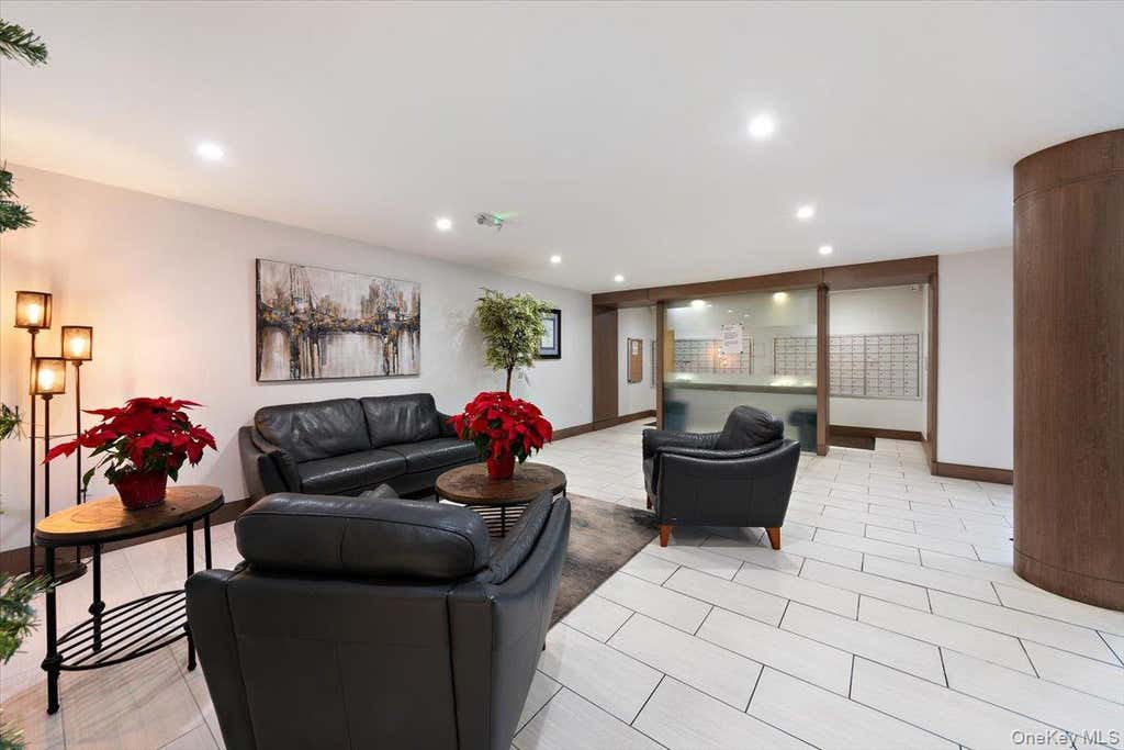 Photo of 505 Central Avenue #725, White Plains, NY 10606 (MLS # 1021770)