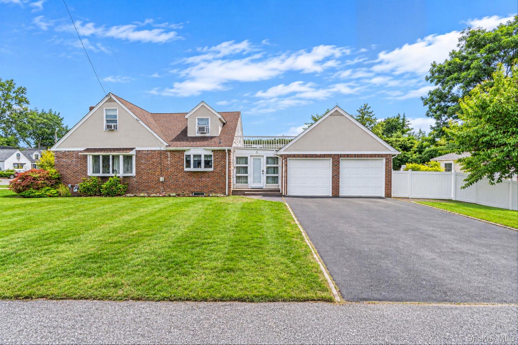 Photo of 49 Seafield Lane, Bay Shore, NY 11706 (MLS # 1046542)