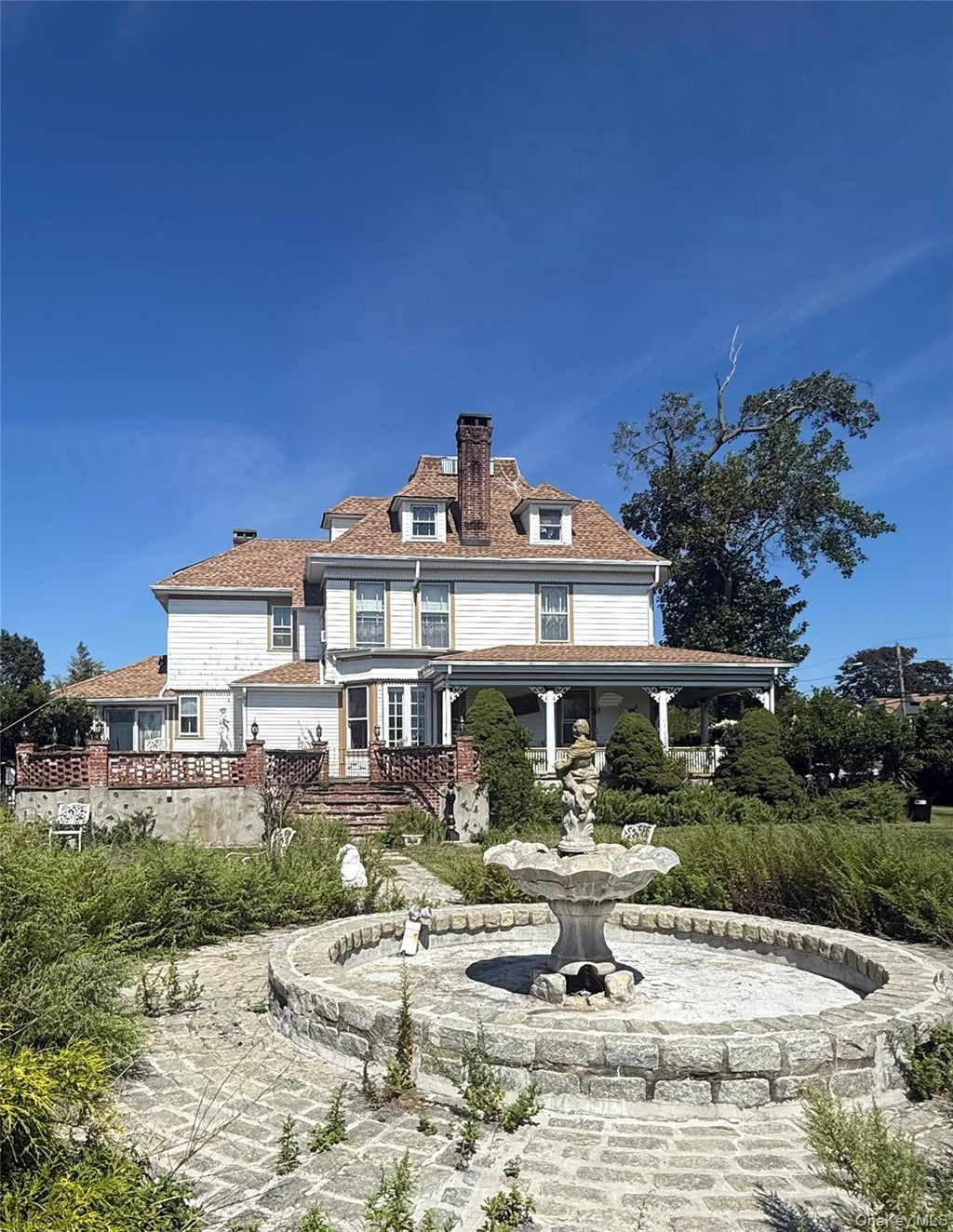 Photo of 436 Bay Avenue, East Patchogue, NY 11772 (MLS # 1048236)