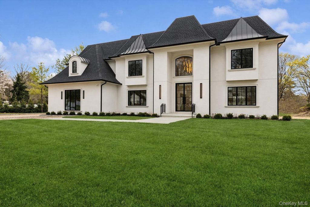 Photo of 3 Wedgewood Drive Dr, Dix Hills, NY 11746 (MLS # 990354)