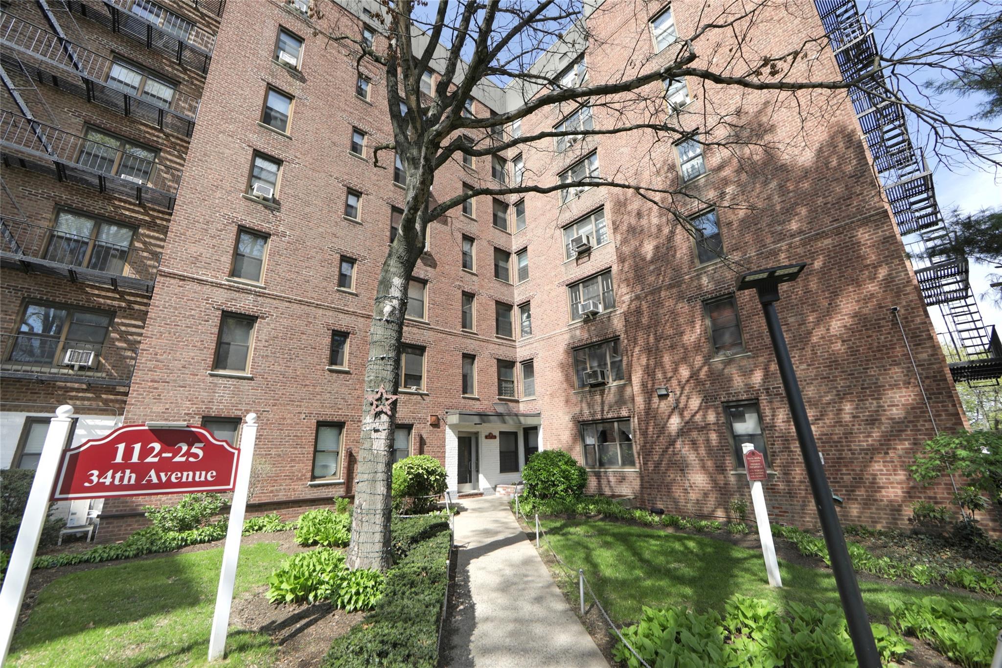 Property for Sale at 34th Avenue Ave 3E, Addisleigh Park, Queens, NY - Bedrooms: 1 
Bathrooms: 1 
Rooms: 4  - $198,000