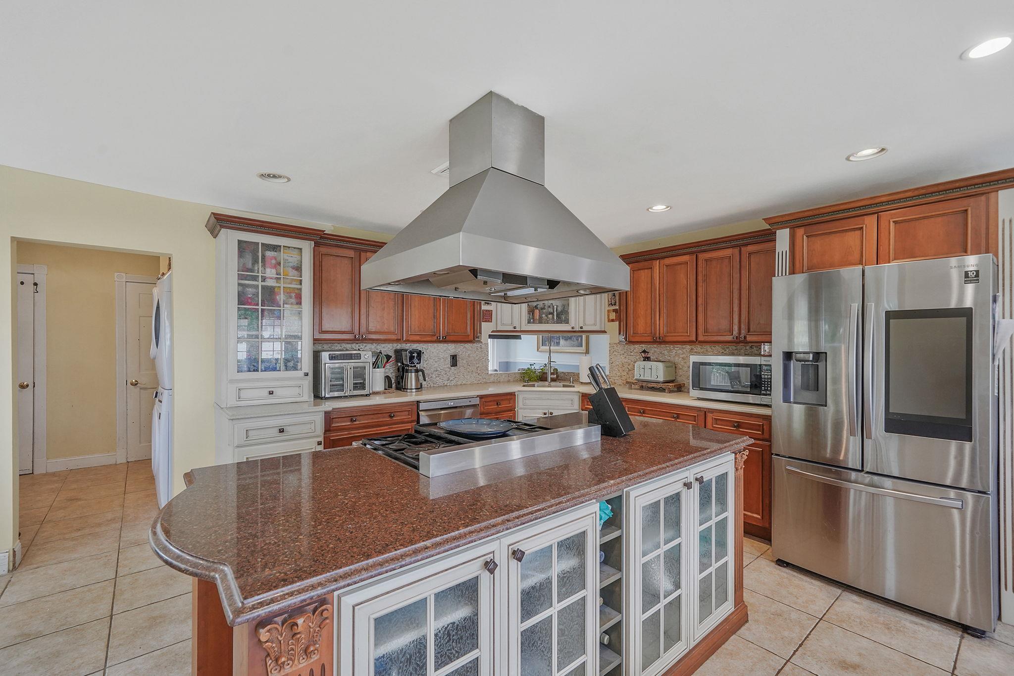 62 Birch Street, Lake Grove, New York image 2