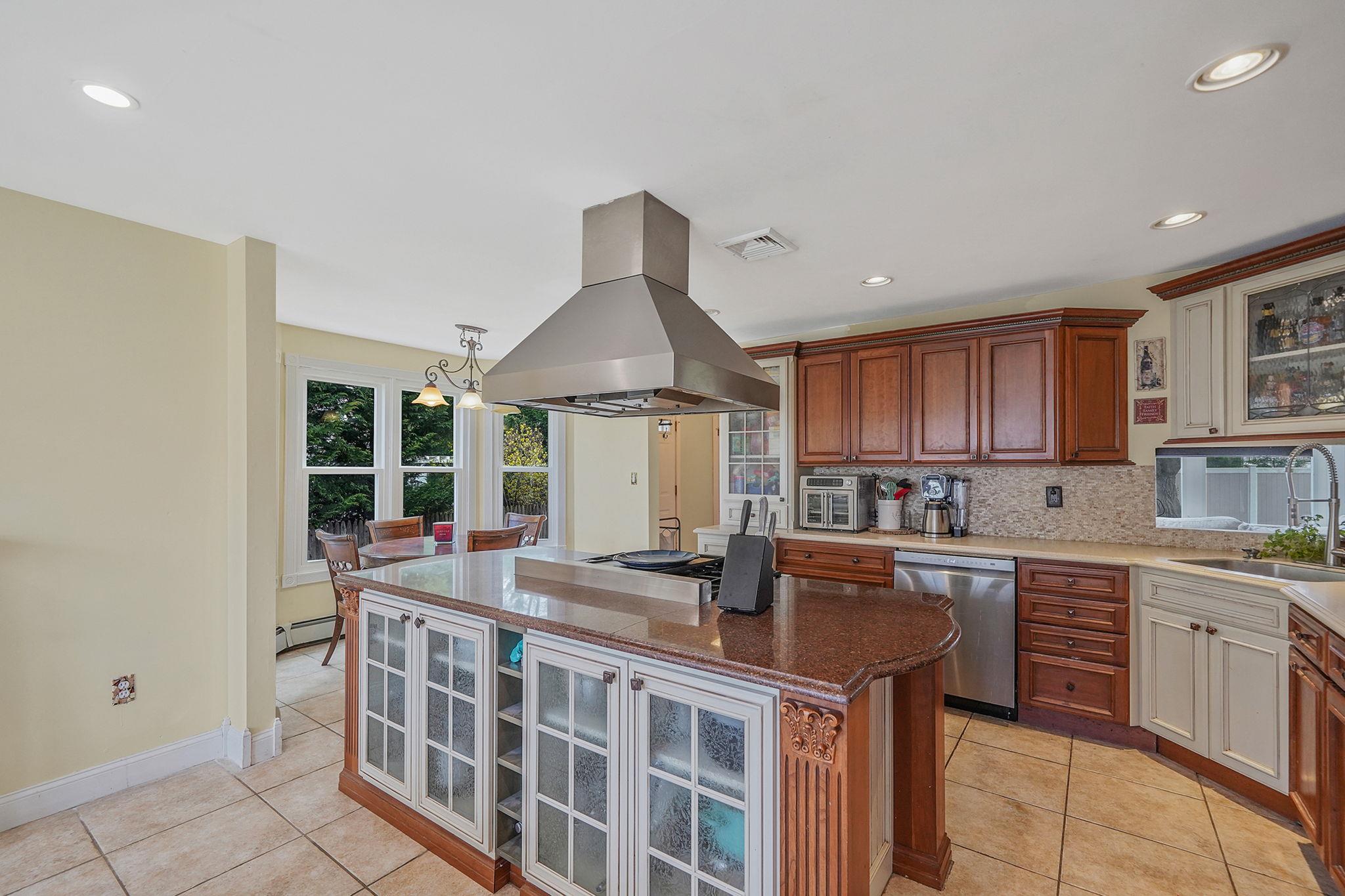 62 Birch Street, Lake Grove, New York image 4