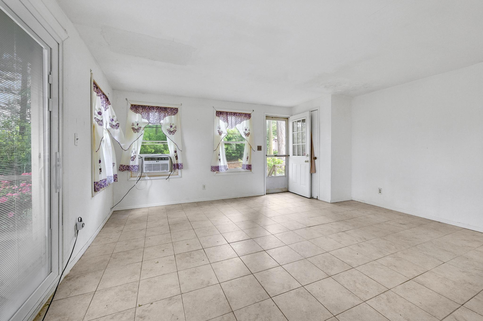 19 Jupiter Road, Rocky Point, New York image 4