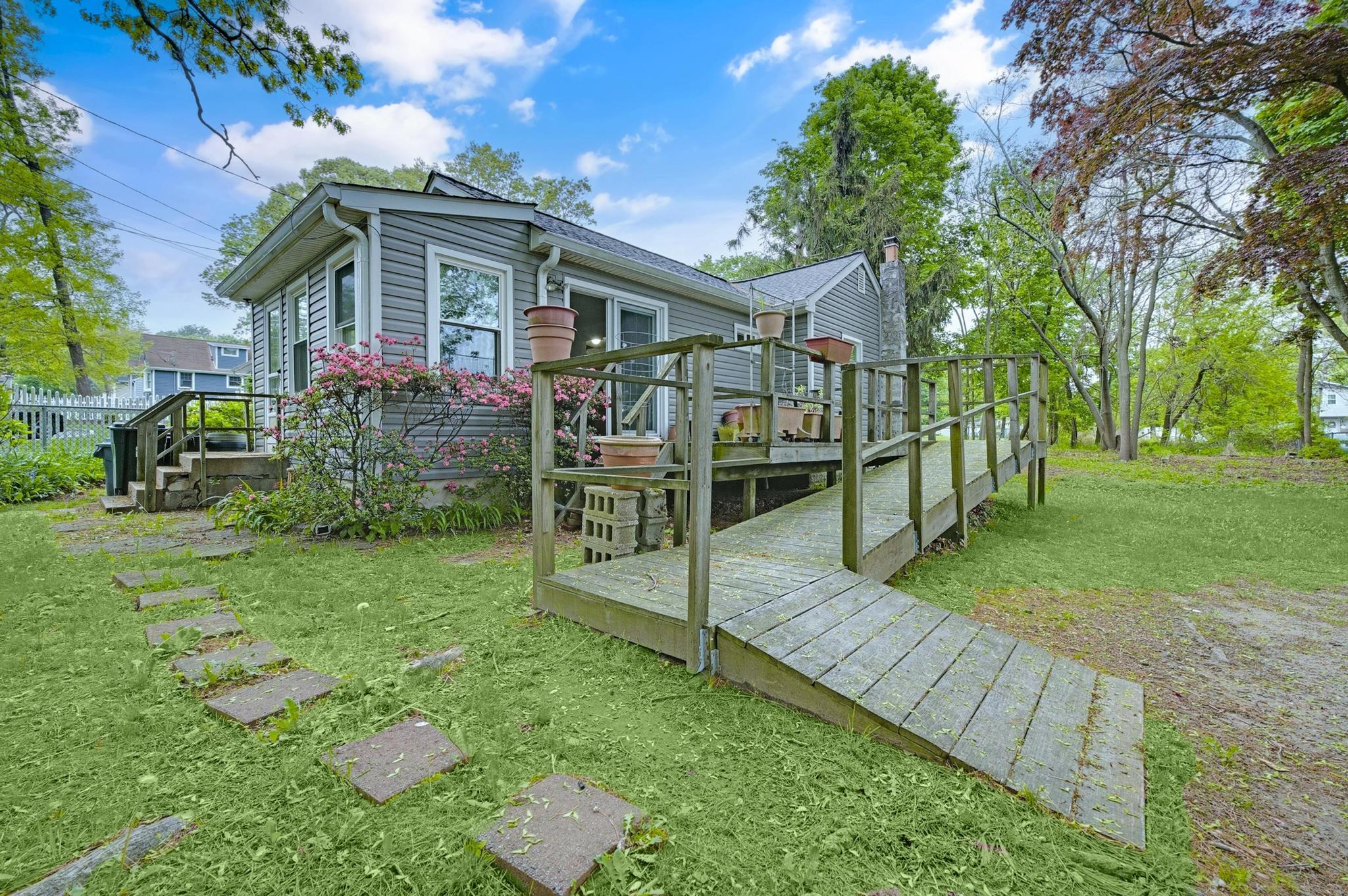 19 Jupiter Road, Rocky Point, New York image 2