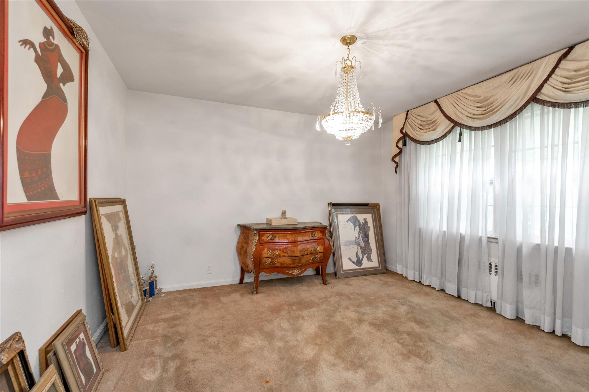 725 Clinton Street, Westbury, New York image 10
