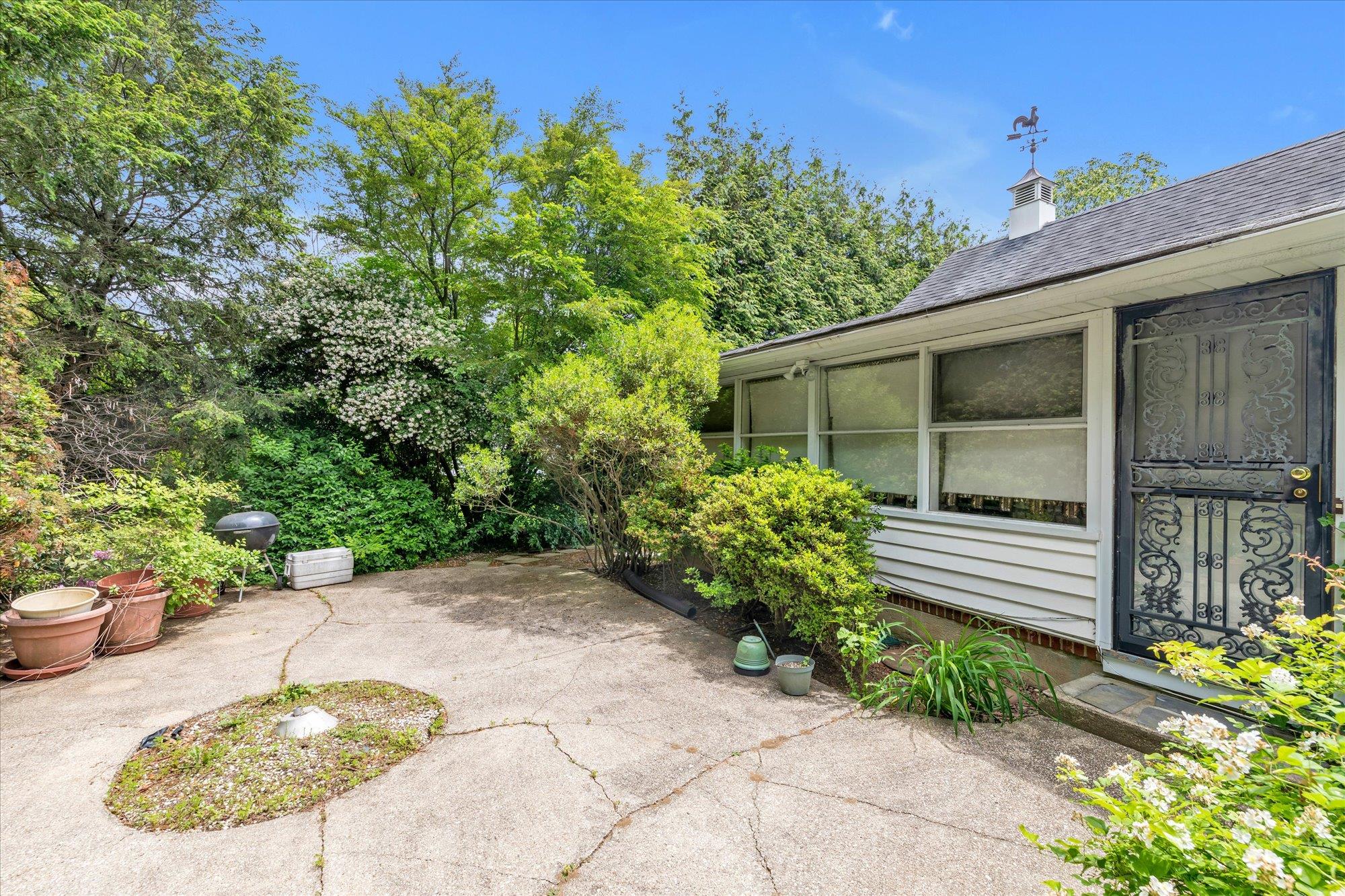 725 Clinton Street, Westbury, New York image 21
