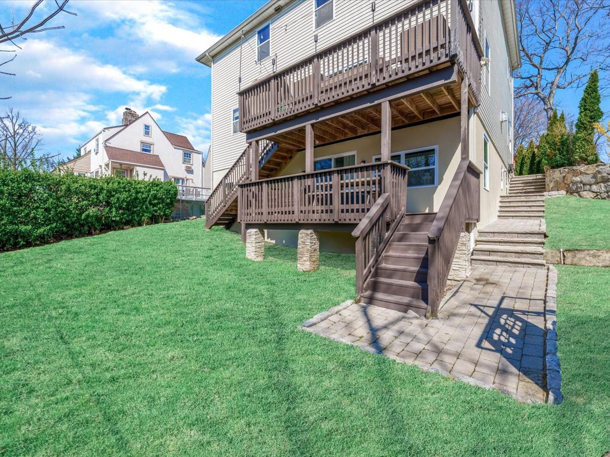 10 W Sudbury Place, Yonkers, Florida image 30