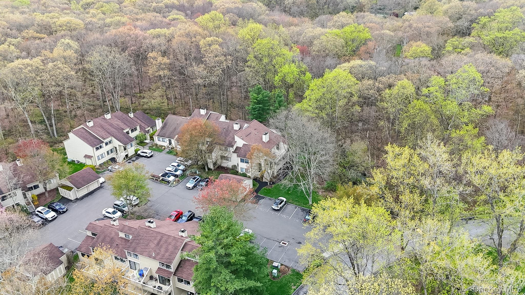 239 Deer Hill Road S