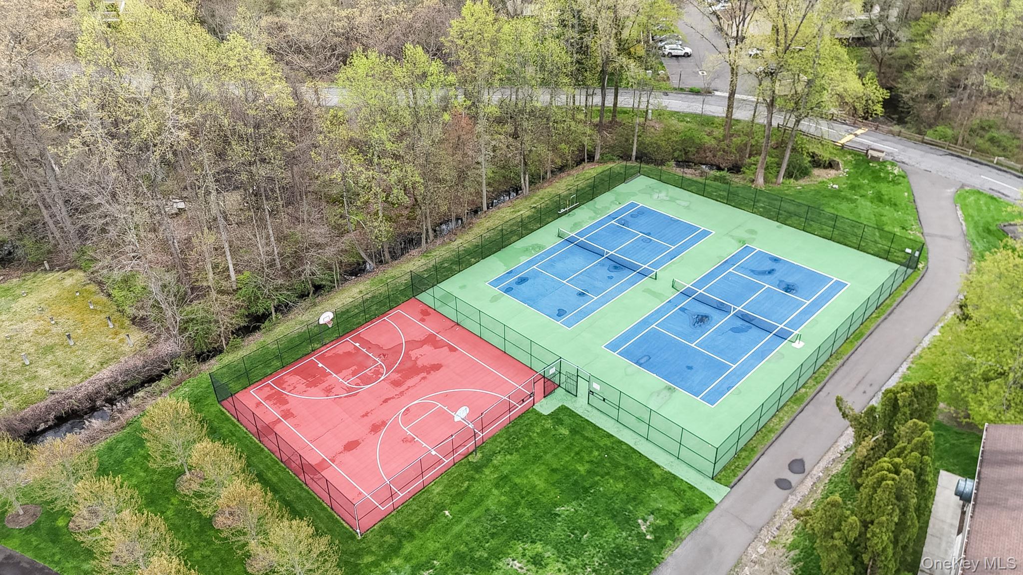 239 Deer Hill Road S