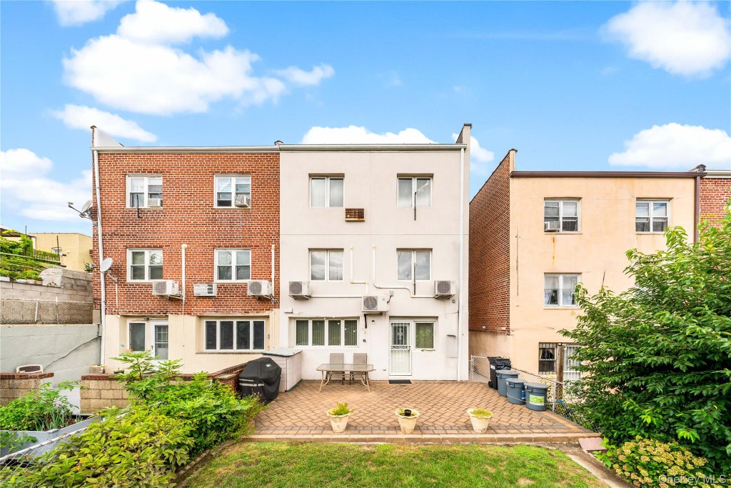 Photo of 2031 36th Street, Astoria, NY 11105 (MLS # 1043863)