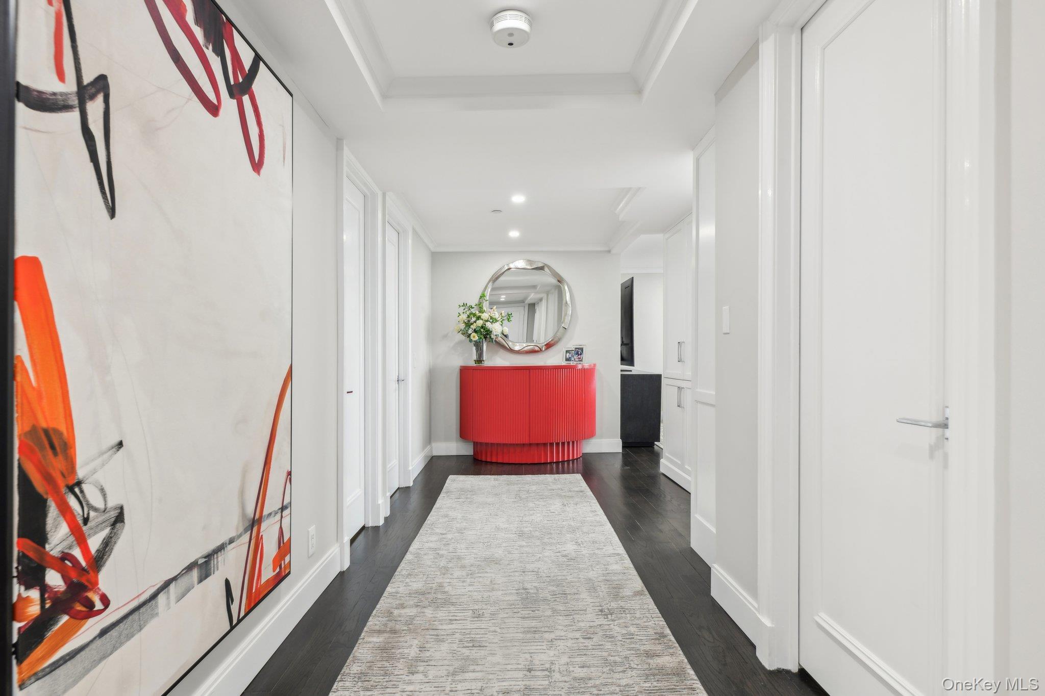 100 Hilton Avenue 901