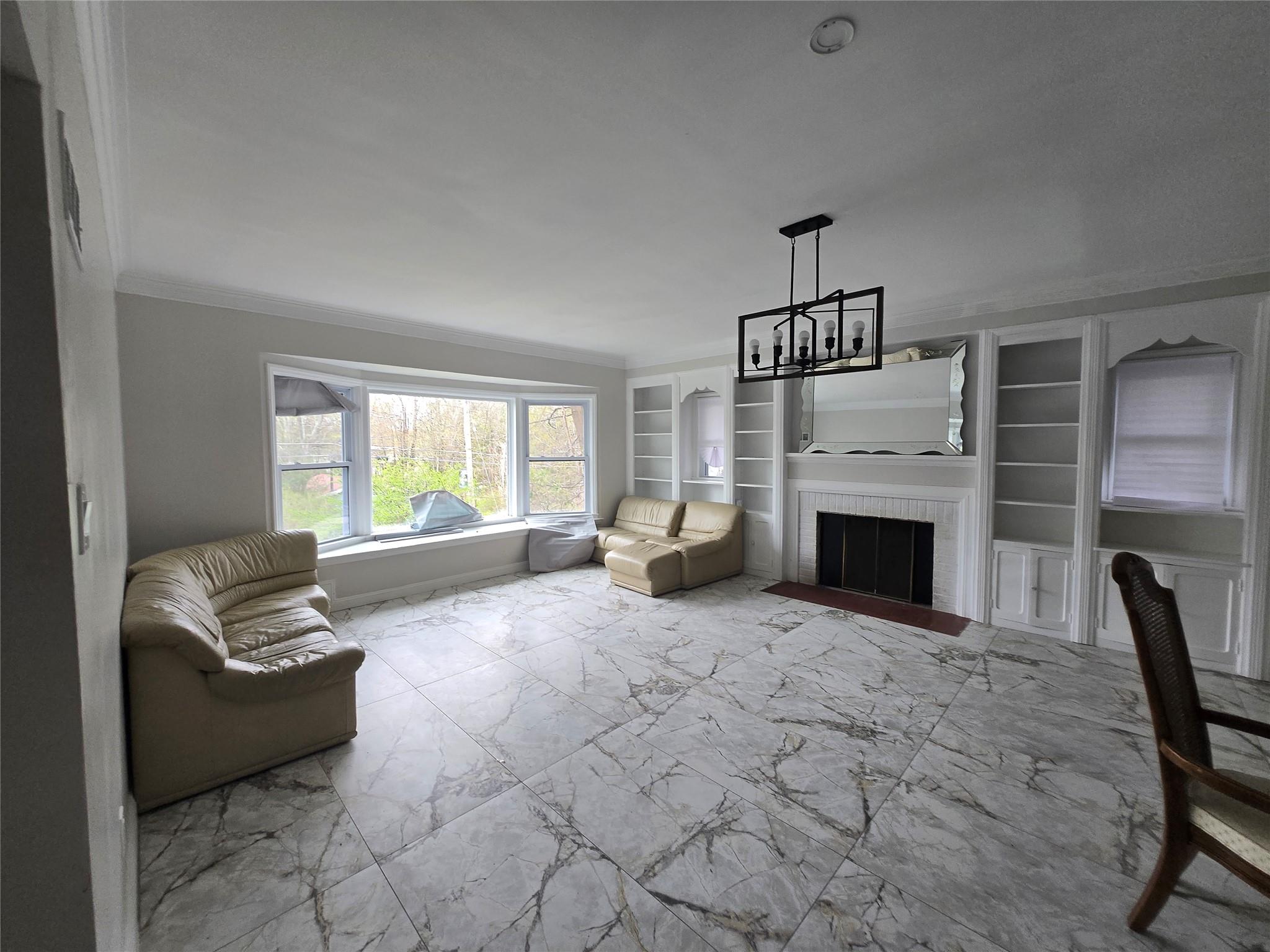 5 Highland Drive