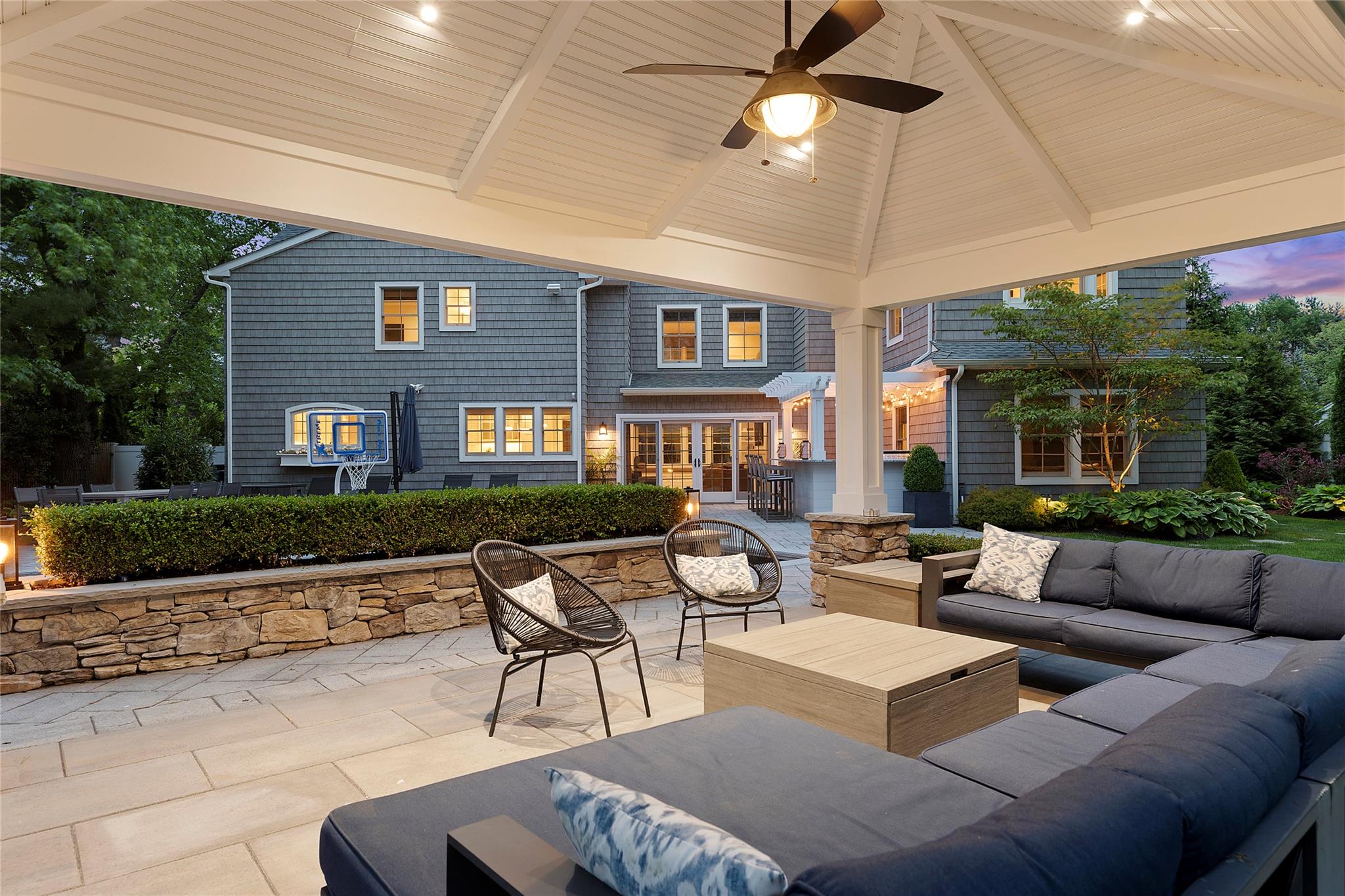 15 Wagamon Drive, Woodbury, New York image 34