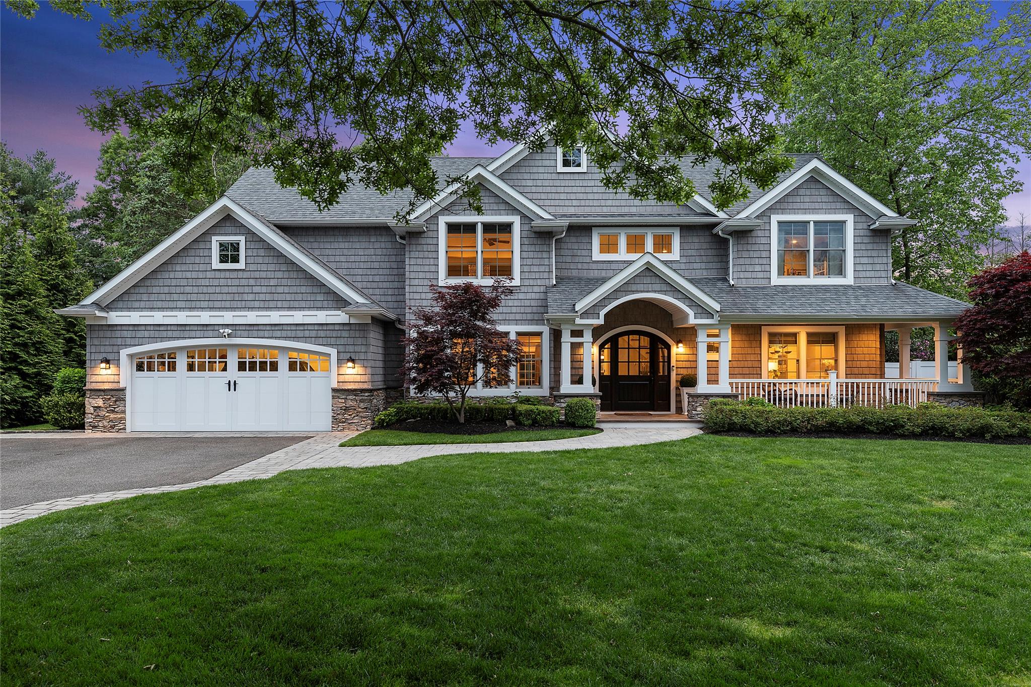 15 Wagamon Drive, Woodbury, New York image 36