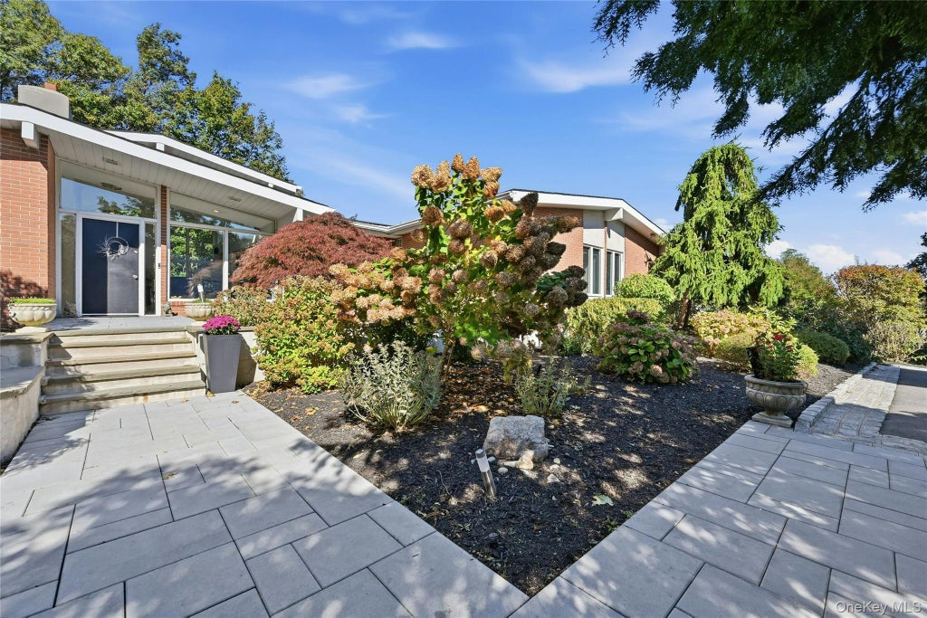 Photo of 17 Terra Mar Drive, Huntington Bay, NY 11743 (MLS # 1059512)