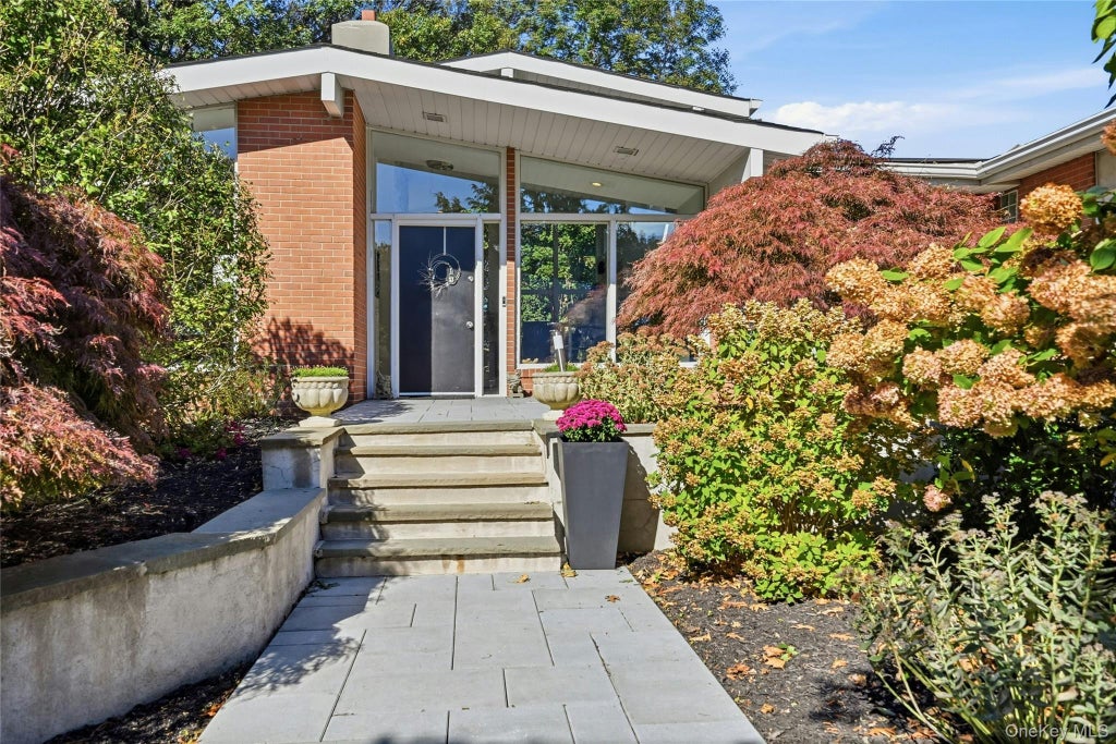 Photo of 17 Terra Mar Drive, Huntington Bay, NY 11743 (MLS # 1059512)