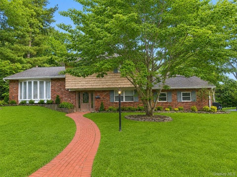 Homes For Sale - 11 Royal Oak Drive<br/> Huntington, NY 11743