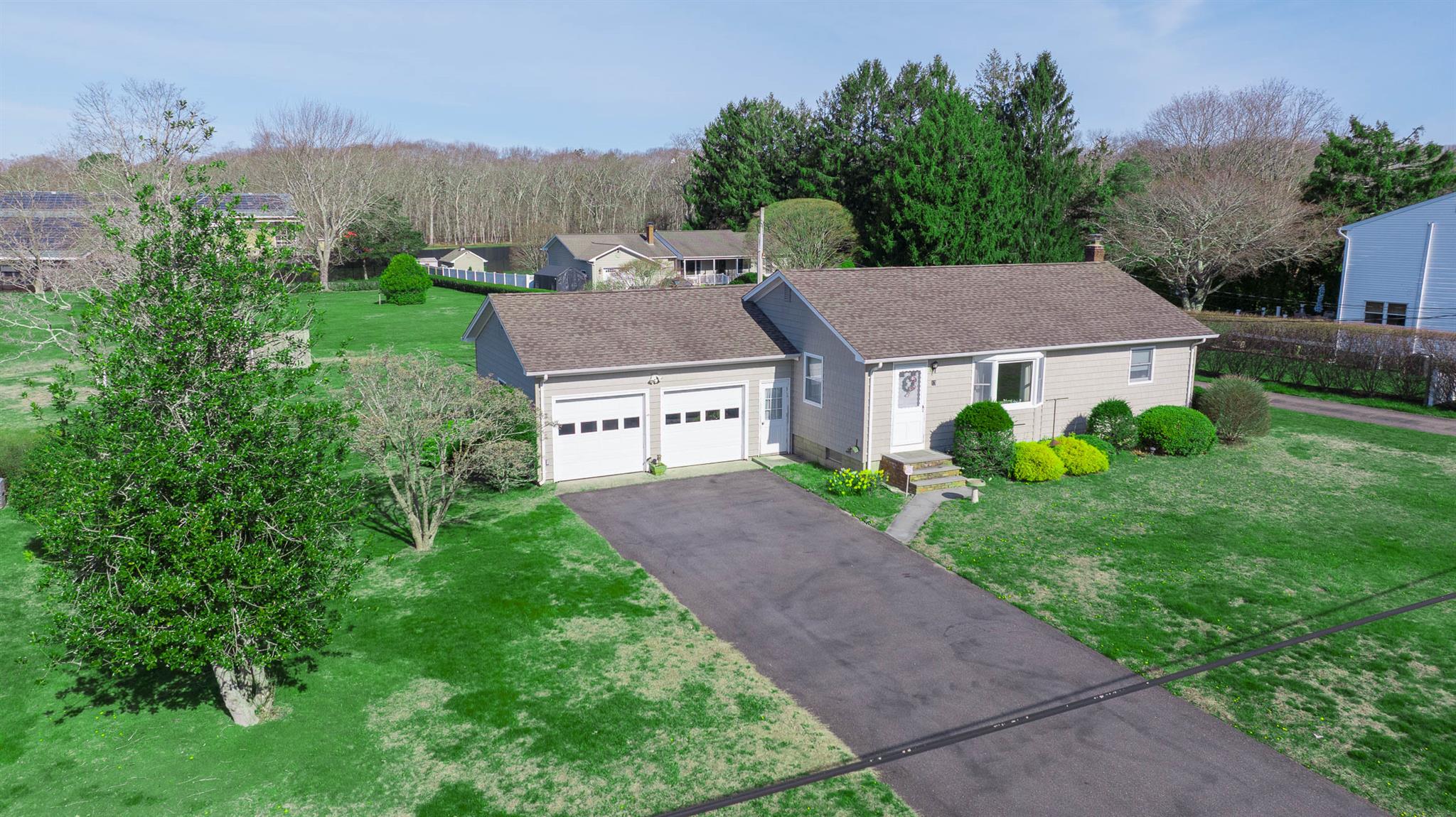 13 Tuttle Avenue, Eastport, New York image 30