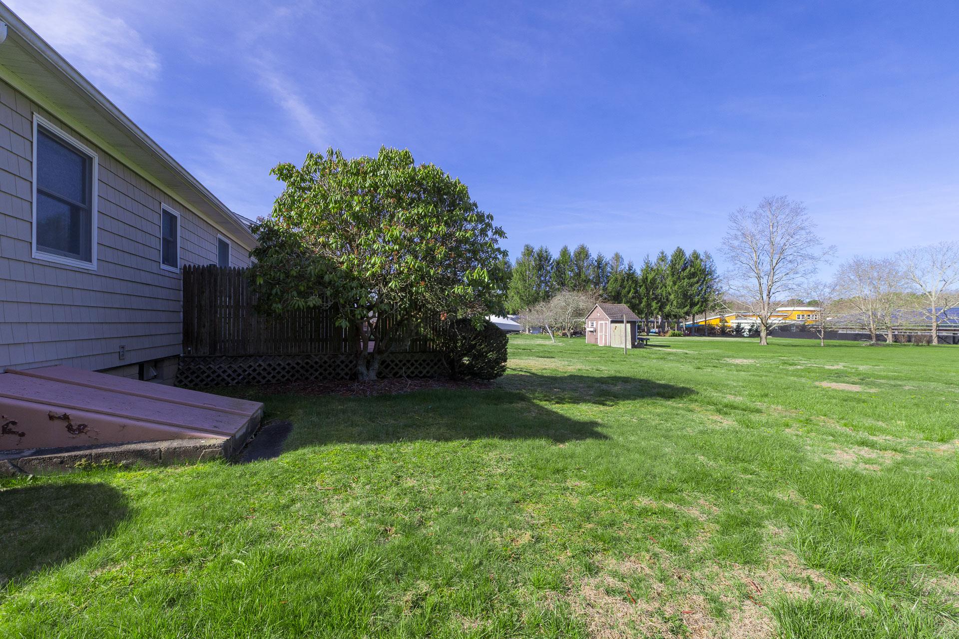 13 Tuttle Avenue, Eastport, New York image 21
