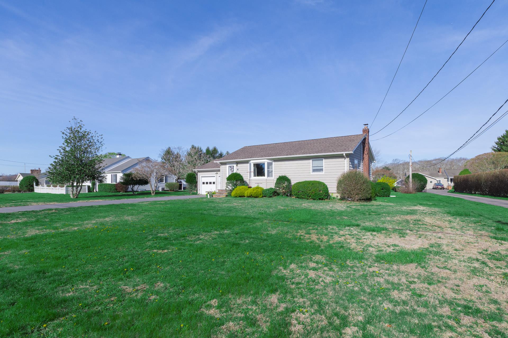 13 Tuttle Avenue, Eastport, New York image 5