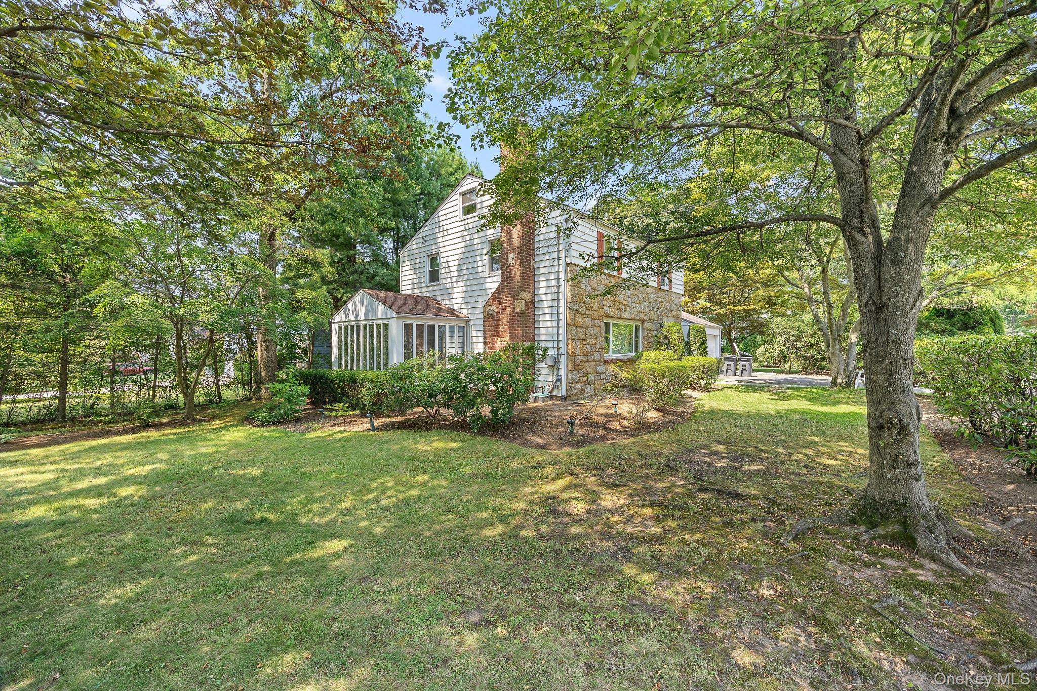1 Blackthorn Lane