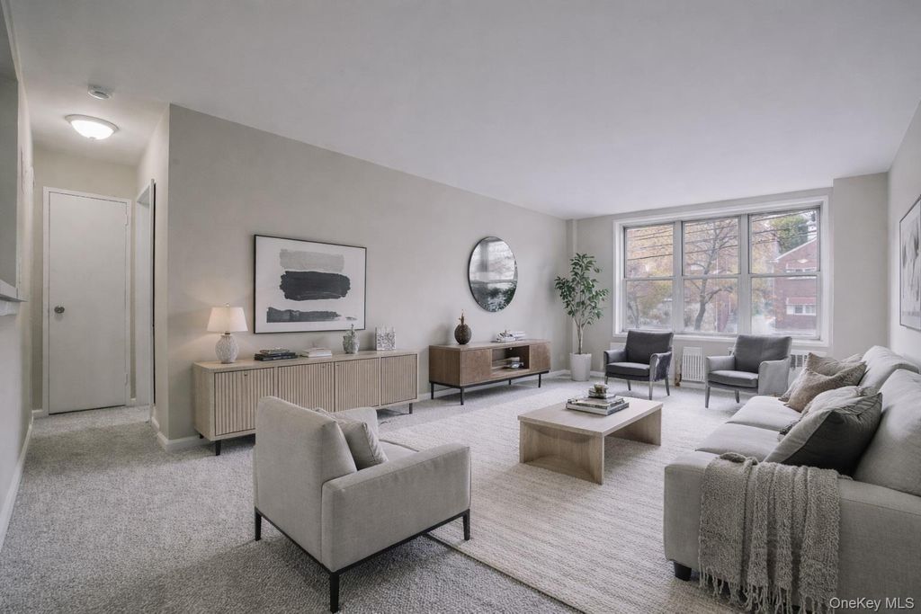 Photo of 5715 Mosholu Avenue #2E, Bronx, NY 10471 (MLS # 951385)