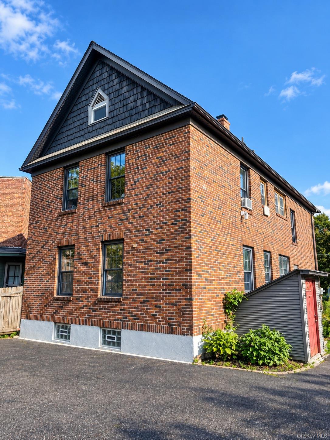 6 View Avenue