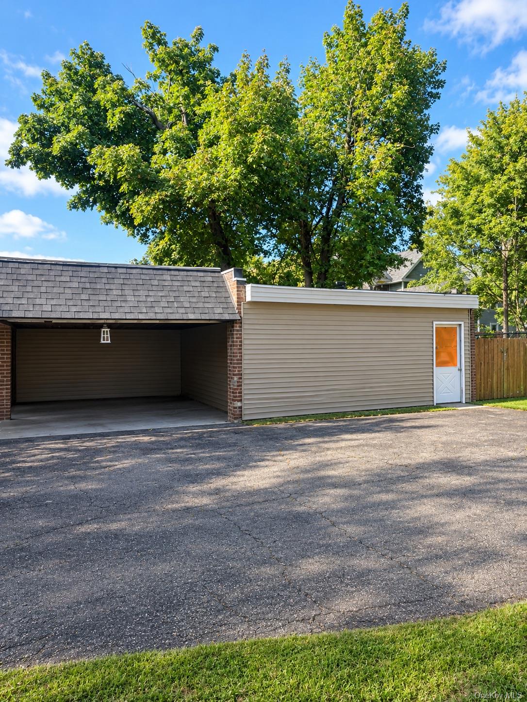 6 View Avenue