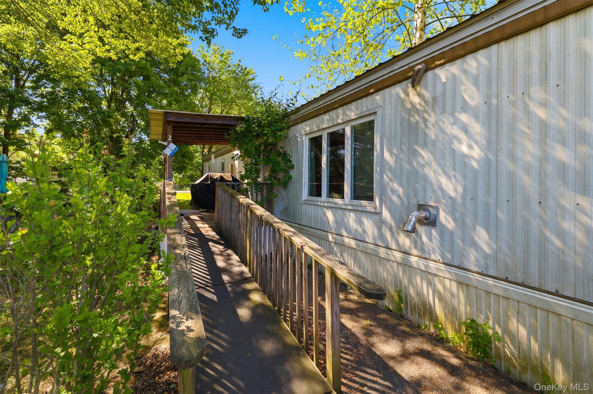 2 Daisy Drive