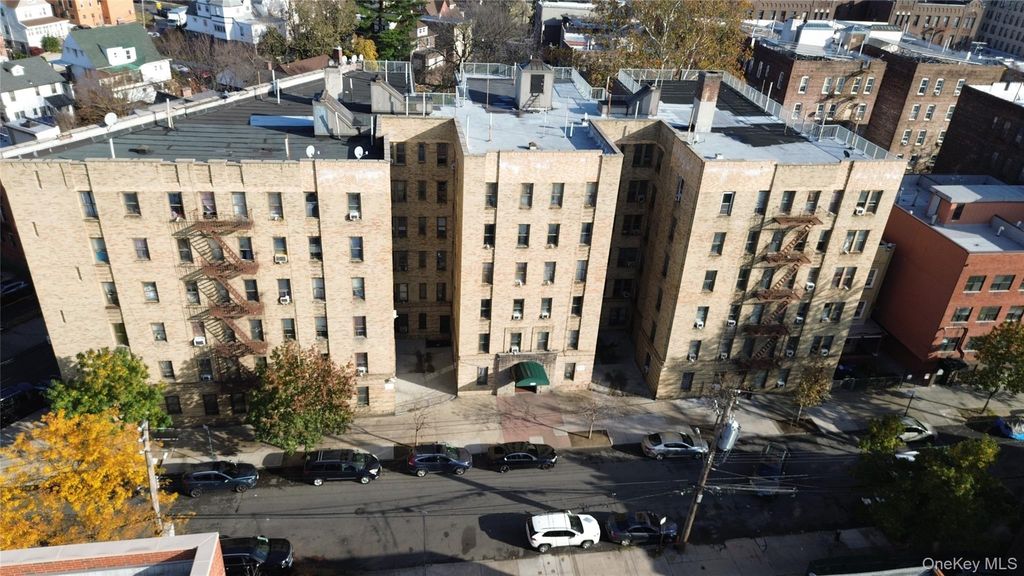 Photo of 3230 Cruger Avenue #1F, Bronx, NY 10467 (MLS # 938329)