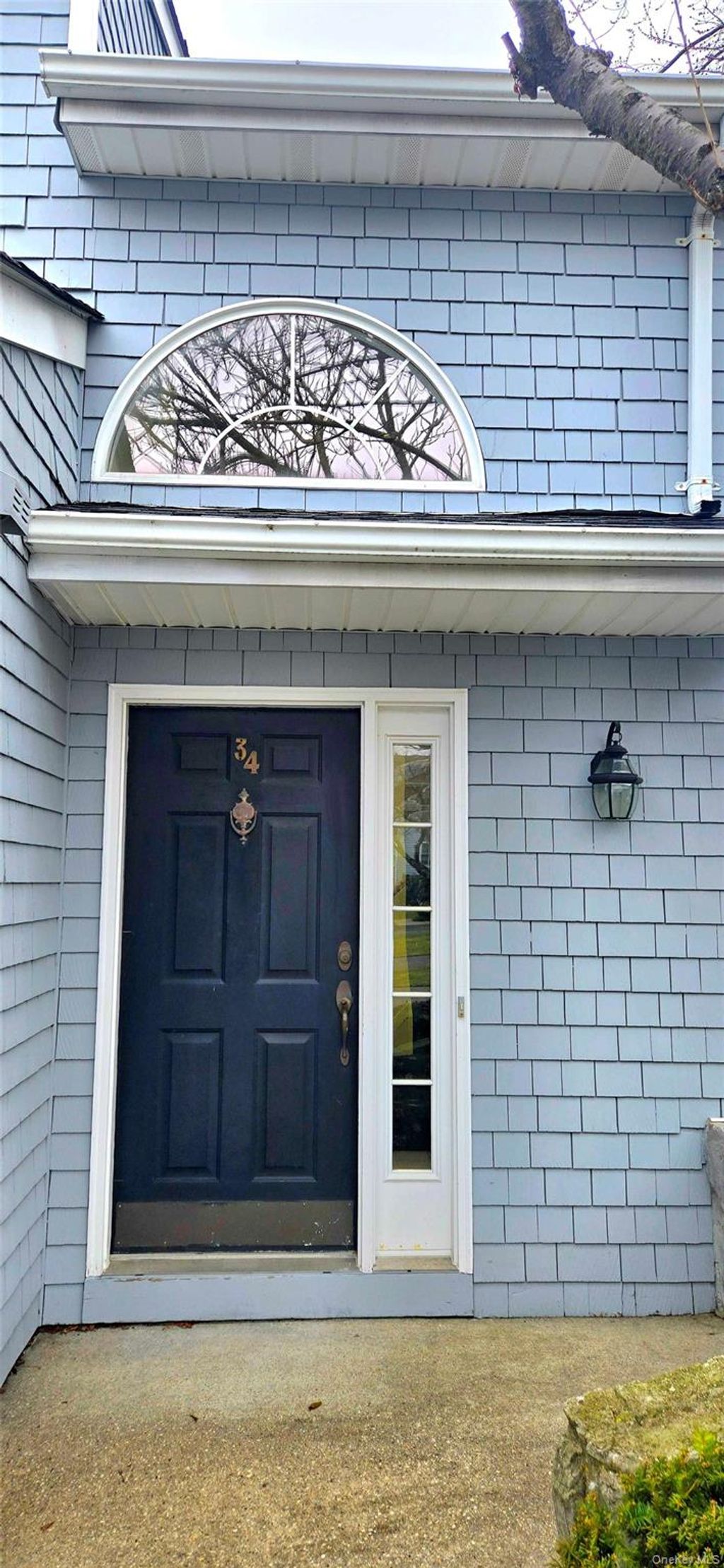 Photo of 34 Lakebridge Drive S, Kings Park, NY 11754 (MLS # 970789)