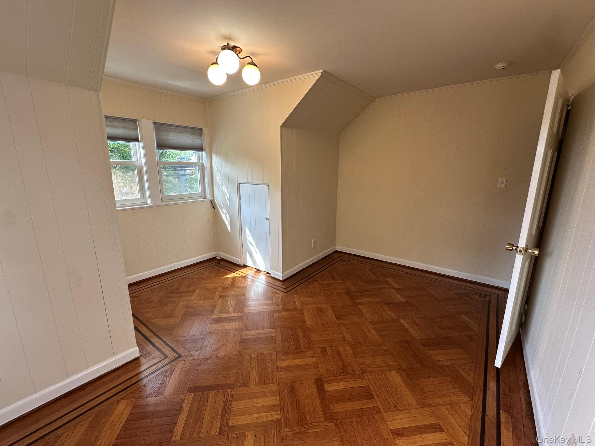 215 Conklin Street