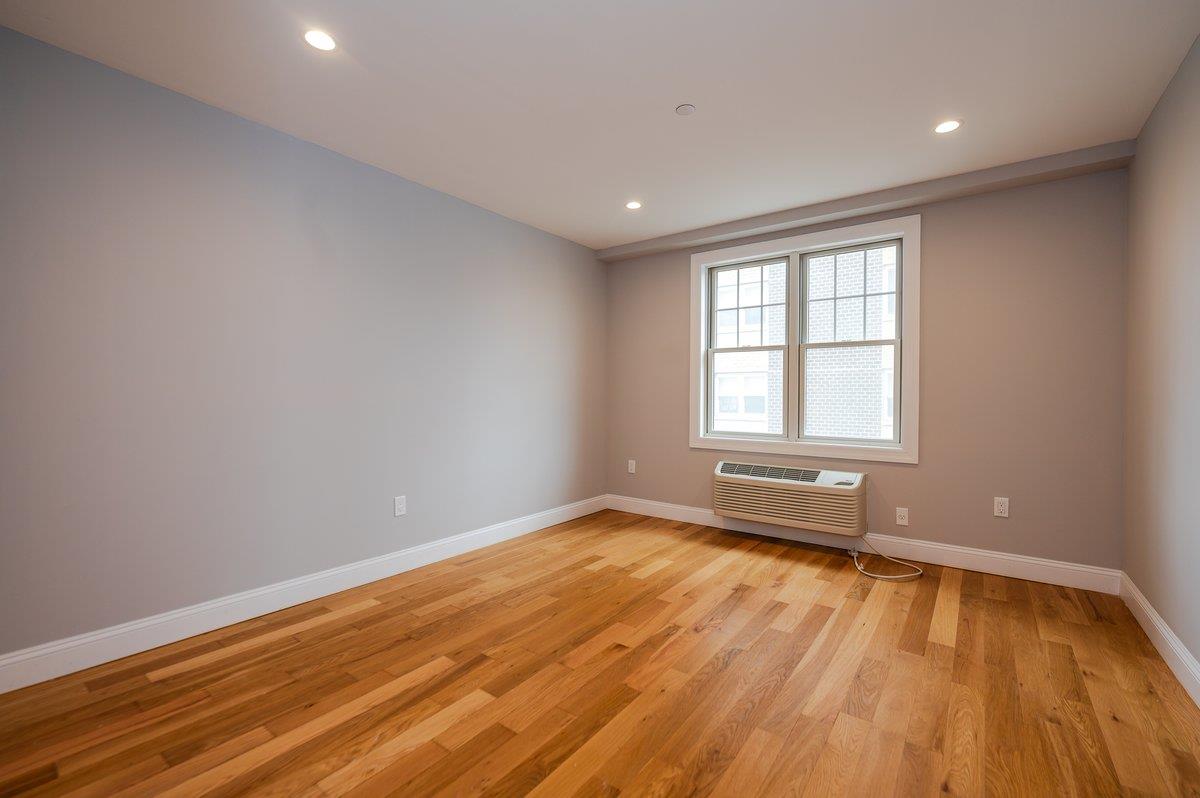661 W Broadway #202, Long Beach, New York image 10