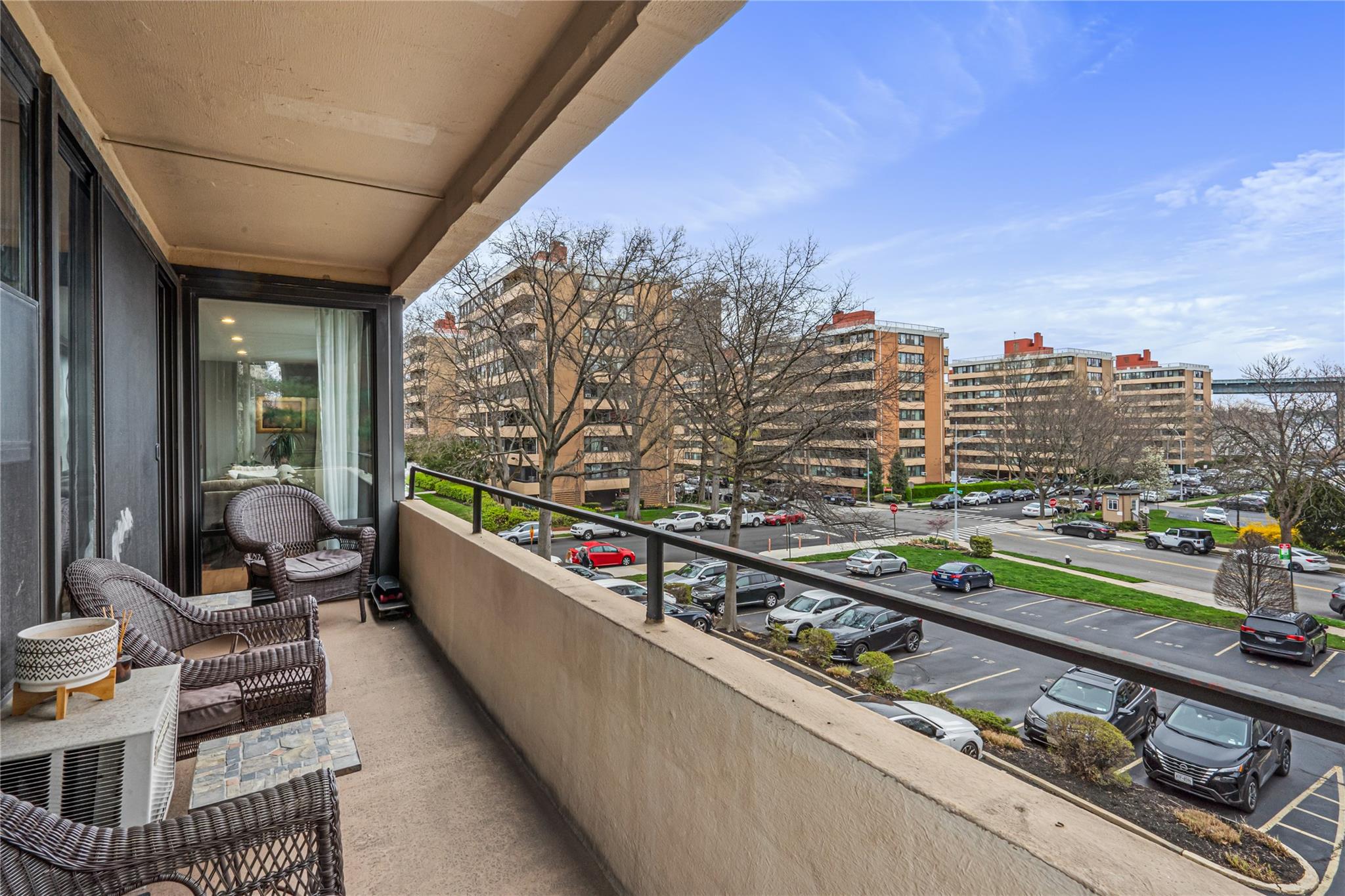 9th Avenue 3B, Beechhurst, Queens, NY - 3 Bedrooms  
1 Bathrooms  
6 Rooms - 