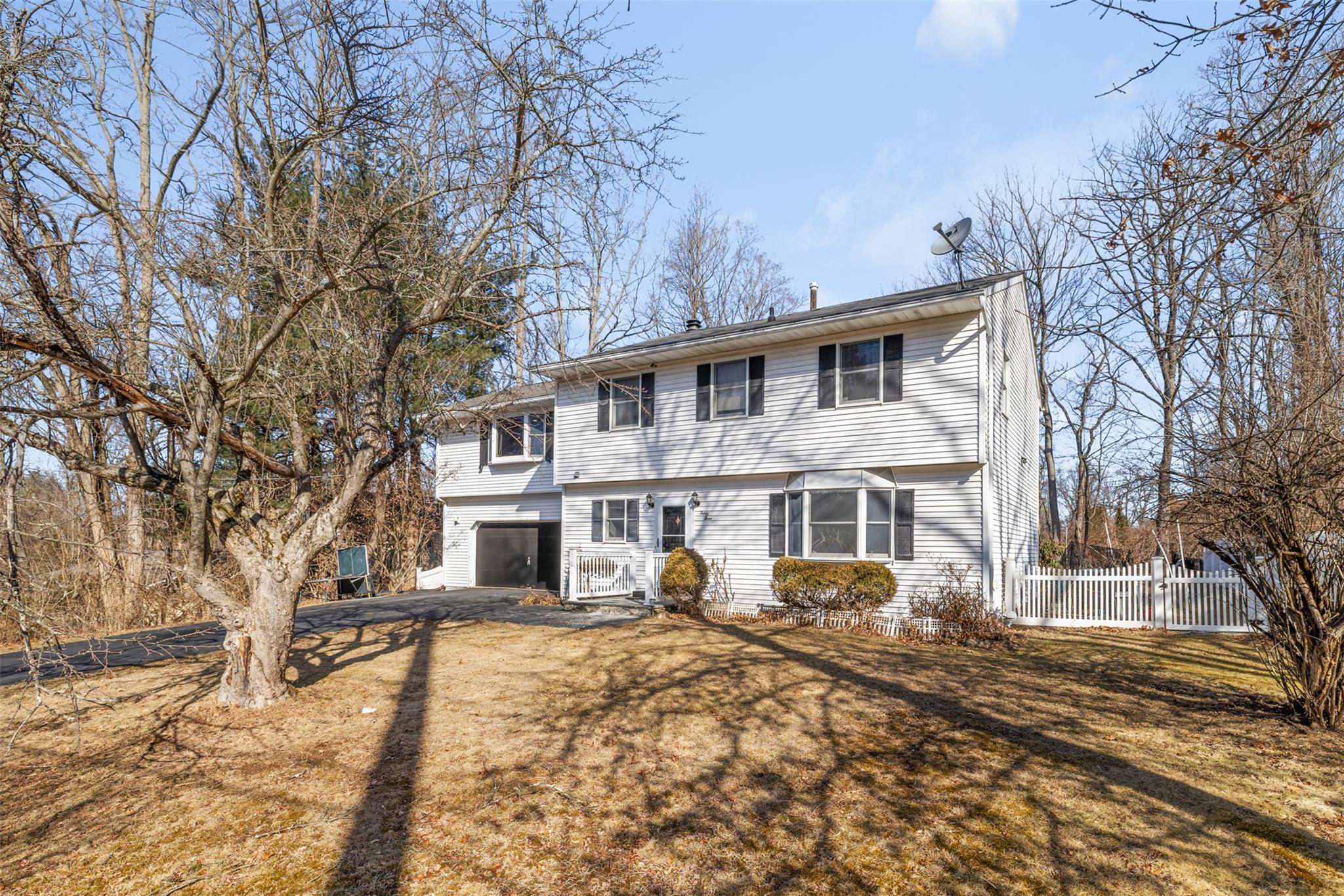 33 Ireland Drive, Poughkeepsie, New York image 4