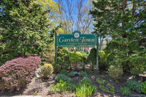 Homes For Sale - 1195 E Broadway #L23<br/> Hewlett, NY 11557