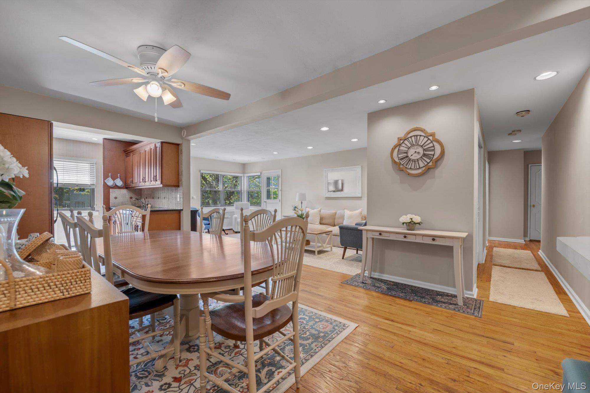 1195 E Broadway L23