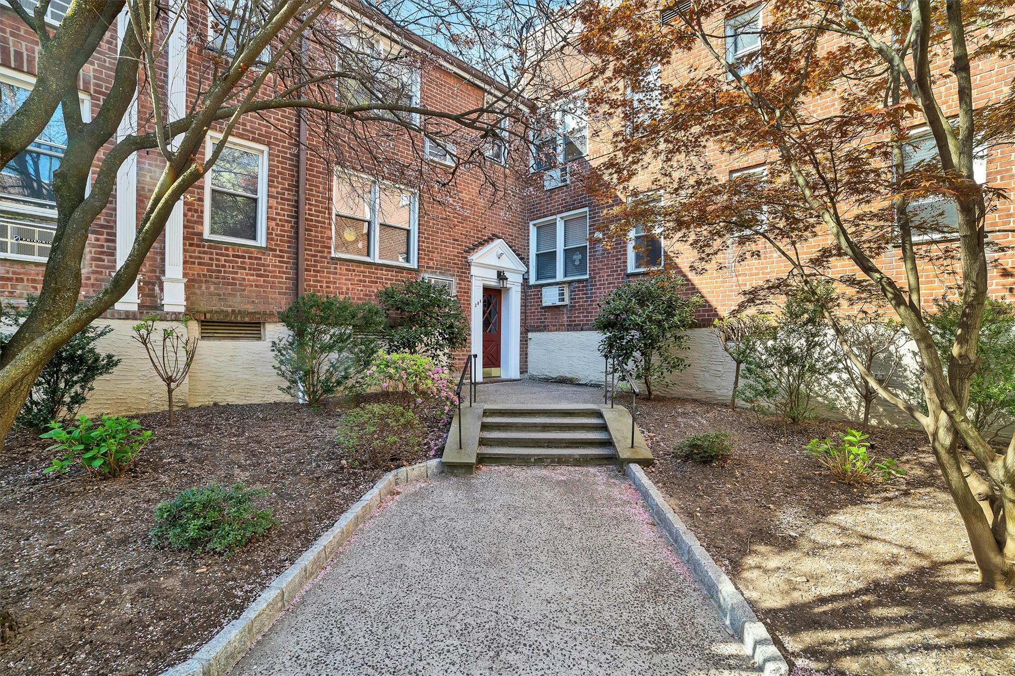 309 Palmer Terrace #2B, Mamaroneck, New York image 1