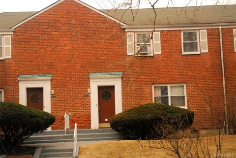 Homes For Sale - 133-24 Laurelton Parkway #LOWER<br/> Rosedale, NY 11422