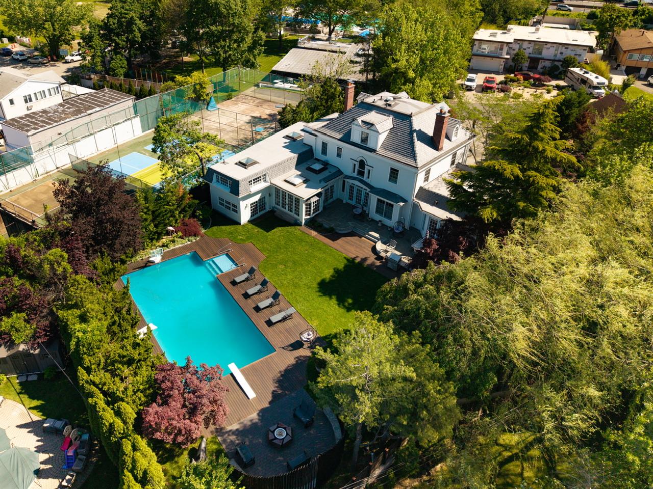 2420 Little Neck Boulevard, Bayside, New York image 38