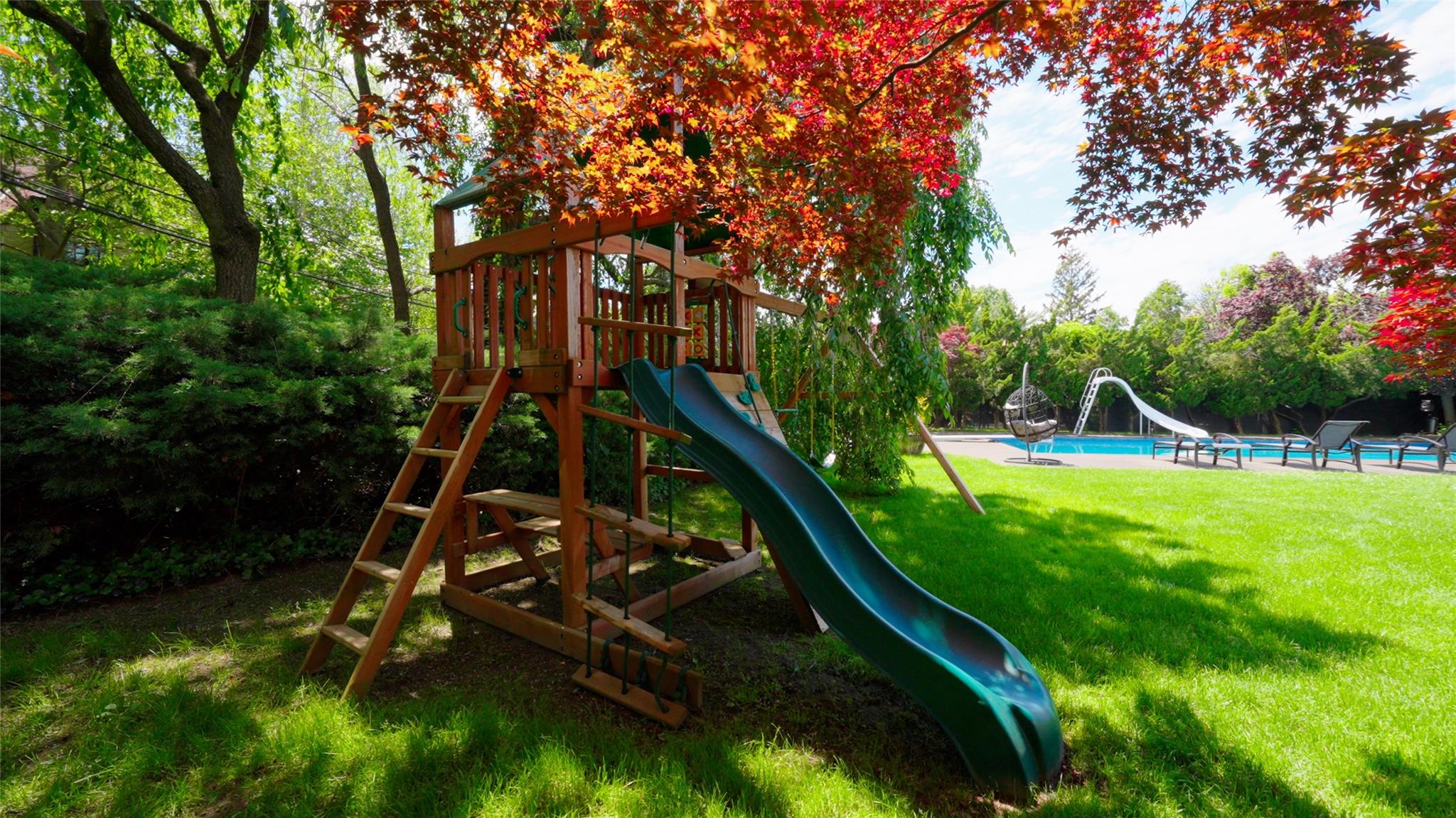 2420 Little Neck Boulevard, Bayside, New York image 39