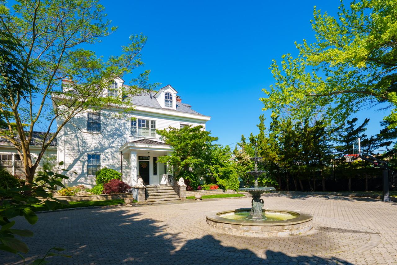 2420 Little Neck Boulevard, Bayside, New York image 42