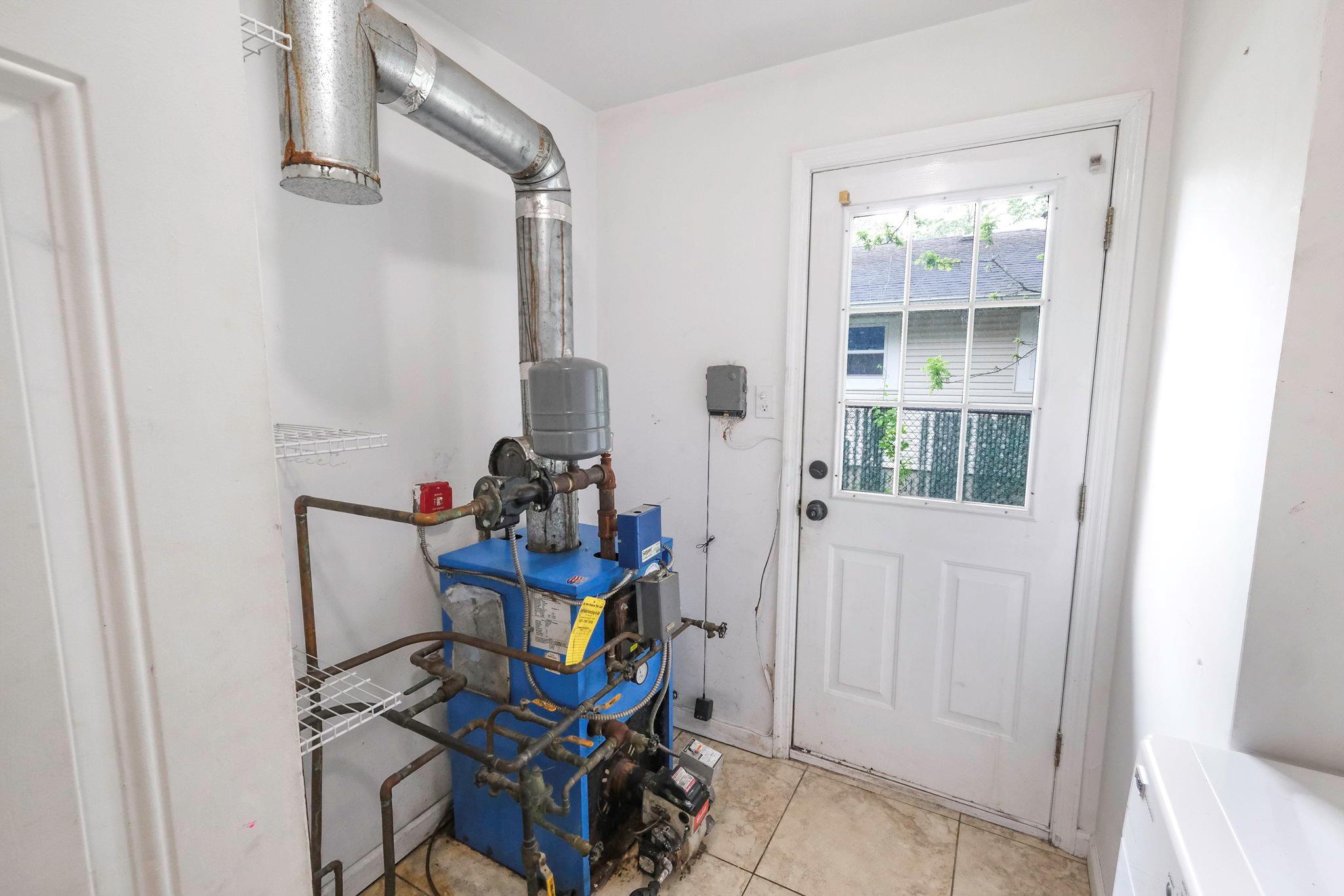 122 Eleanor Avenue, Mastic, New York image 23