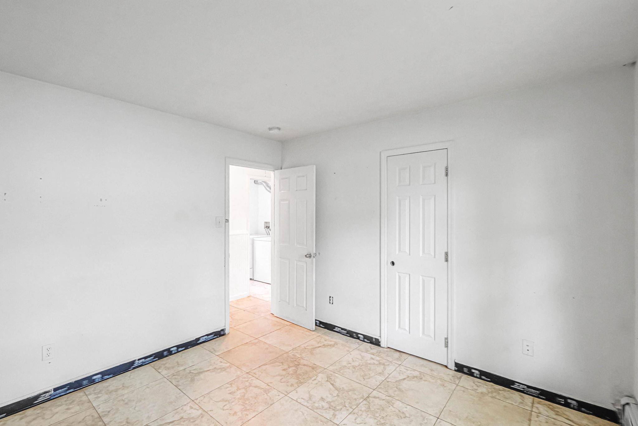 122 Eleanor Avenue, Mastic, New York image 17